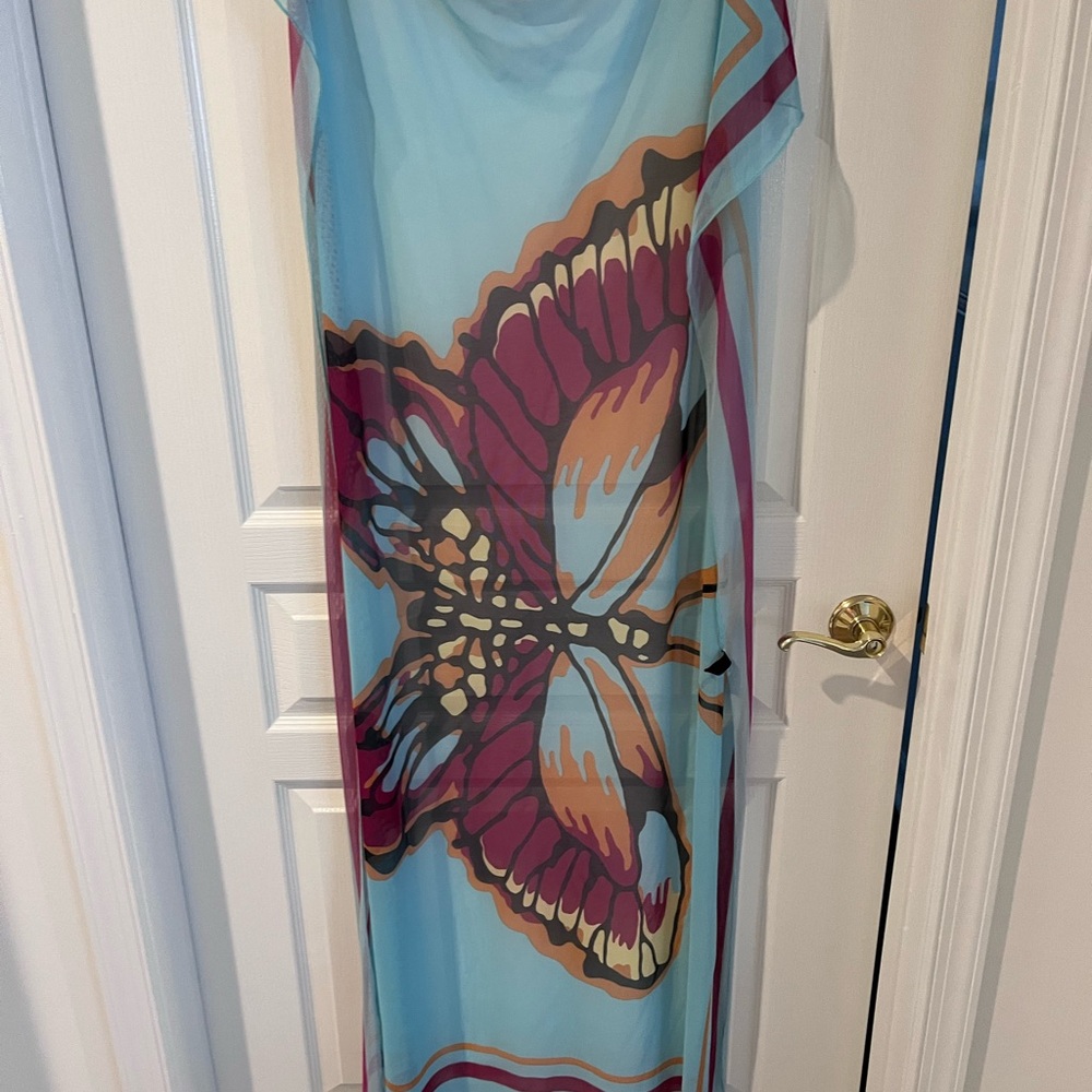 Be Creative Brand Large Butterfly Print Scarf/Sarong
